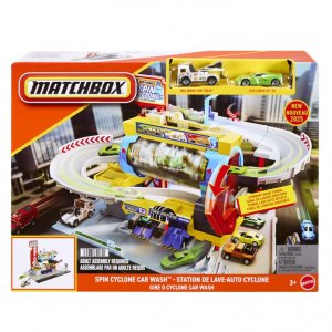 MATCHBOX SADA MYČKA GARÁŽ TURBO CYCLON + 2 VOZIDLA CORVETTE A AUTOPŘEPRAVNÍK JGB68